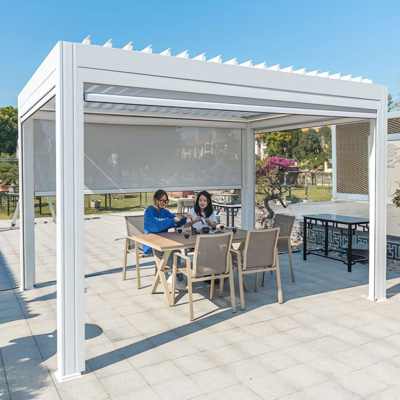 Pergola mái che bằng nhôm có thể thu vào có động cơ